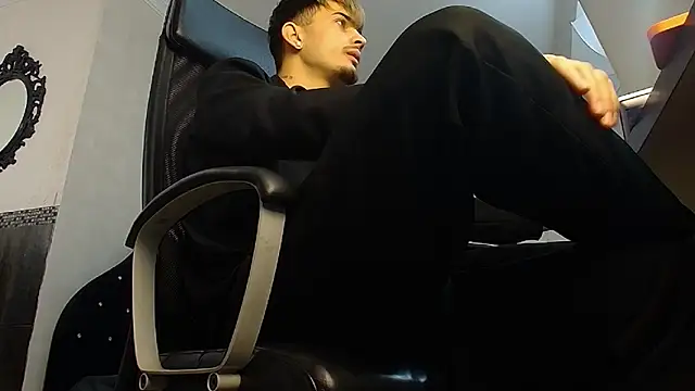 BrandonTate online show from 12-04-25, 10:25