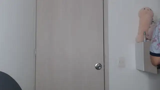 kaiine190 online show from 10-25-25, 08:24