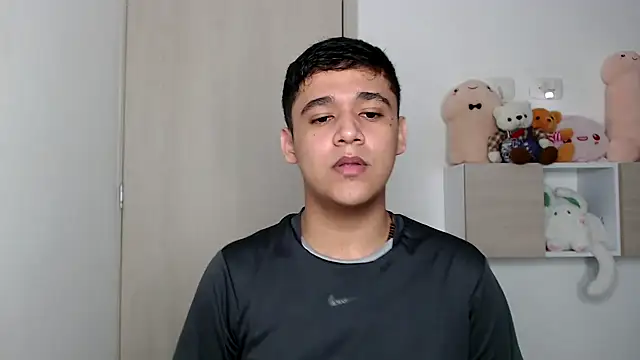 Snapshot of kaiine190 chatting on 02-05-26, 06:09 kaiine190 online show from 02-05-26, 06:09