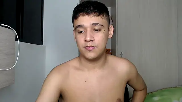 Snapshot of kaiine190 chatting on 03-03-26, 05:58 kaiine190 online show from 03-03-26, 05:58