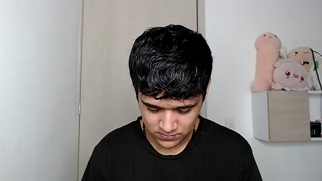 kaiine190 online show from 10-24-25, 11:09