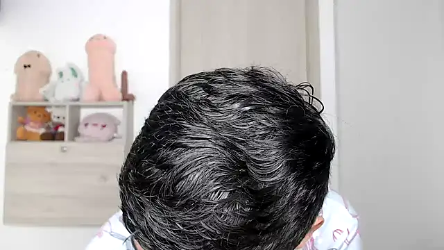 kaiine190 online show from 12-15-25, 06:52