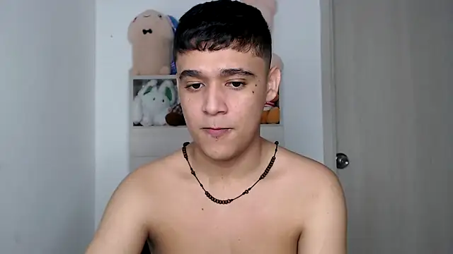 Snapshot of kaiine190 chatting on 02-13-26, 08:36 kaiine190 online show from 02-13-26, 08:36