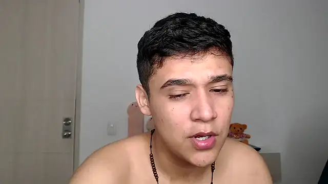 kaiine190 online show from 11-17-25, 05:33