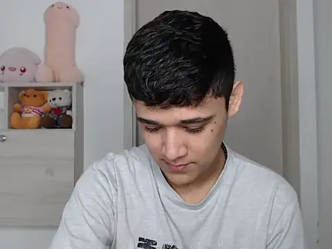 kaiine190 online show from 12-01-25, 01:12