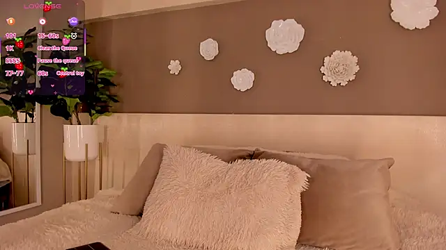 LunaRuso online show from 04-04-26, 06:25