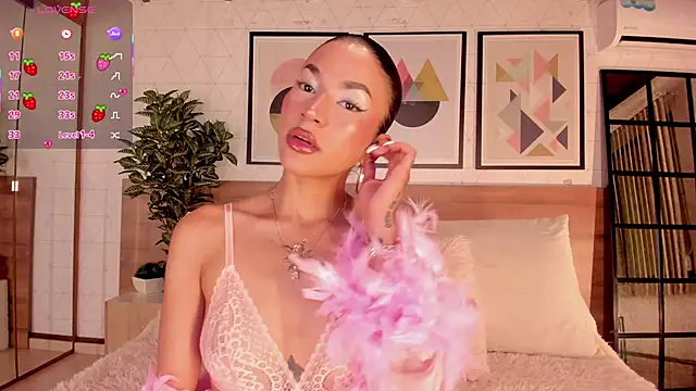 Snapshot of LunaRuso chatting on 02-26-26, 07:36 LunaRuso online show from 02-26-26, 07:36