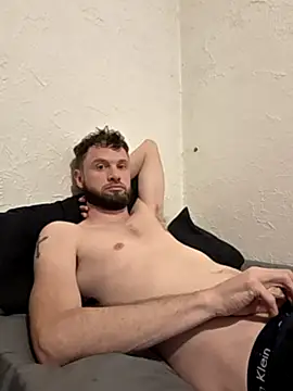 Snapshot of Talenjames4 chatting on 10-24-25, 08:08 Talenjames4 online show from 10-24-25, 08:08