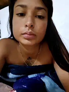 Snapshot of Bonnie_Clydeee chatting on 02-17-26, 01:19 Bonnie Clydeee online show from 02-17-26, 01:19