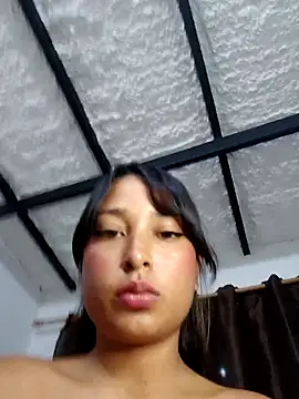 Snapshot of Bonnie_Clydeee chatting on 10-12-25, 11:17 Bonnie Clydeee online show from 10-12-25, 11:17