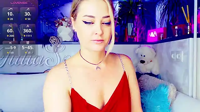  JuliaSpace  online show from 11-10-25, 05:07