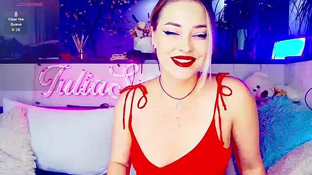 Snapshot of _JuliaSpace_ chatting on 10-11-25, 04:08 JuliaSpace online show from 10-11-25, 04:08