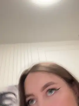 Snapshot of Lady_MiaOlson chatting on 01-02-25, 01:17 Lady MiaOlson online show from 01-02-25, 01:17