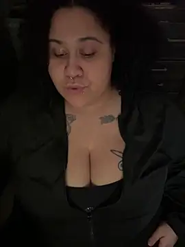 Snapshot of Juicyjordie chatting on 02-06-26, 03:02 Juicyjordie online show from 02-06-26, 03:02