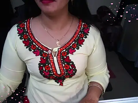 Snapshot of Arushisingh8888 chatting on 01-19-26, 11:25 Arushisingh8888 online show from 01-19-26, 11:25