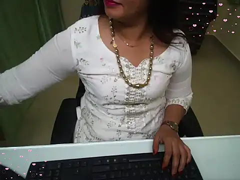 Arushisingh8888 online show from 10-05-25, 01:46