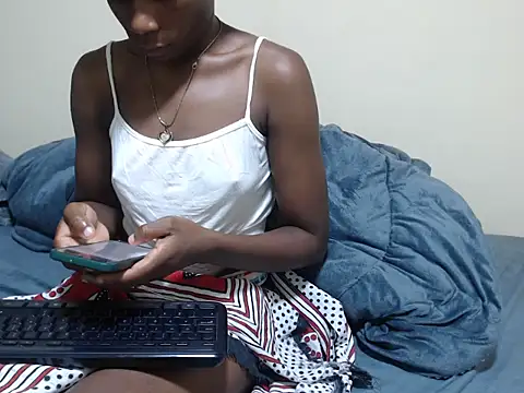 khakiline online show from 11-23-25, 04:00