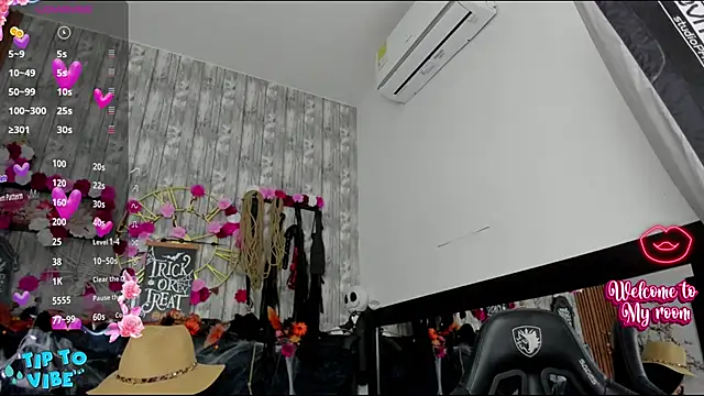 Neko Misaki online show from 10-16-25, 12:13