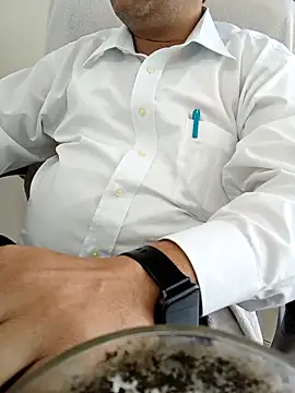 Snapshot of Hot-man39 chatting on 03-11-25, 06:08 Hot-man39 online show from 03-11-25, 06:08