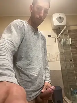 Gionnytav online show from 10-21-25, 03:50