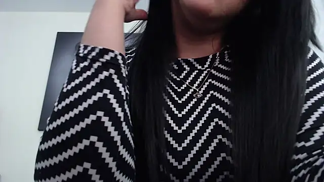 KatrinaRolan online show from 11-17-25, 10:36