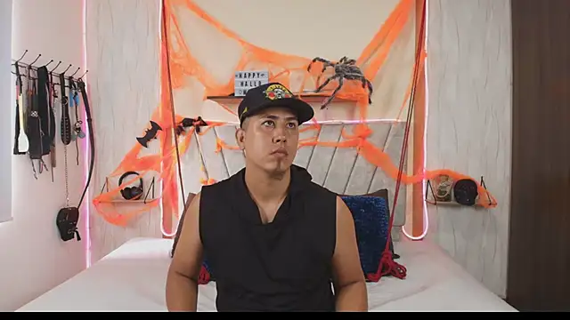 Liana Asaff online show from 10-20-25, 06:30