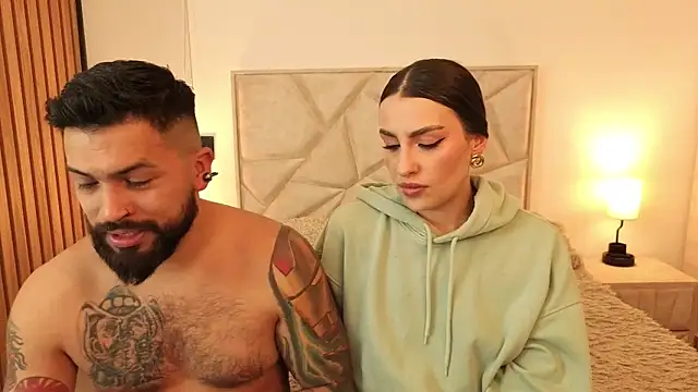 Snapshot of teseo_and_afroditha_ chatting on 12-04-25, 03:27 teseo and afroditha online show from 12-04-25, 03:27