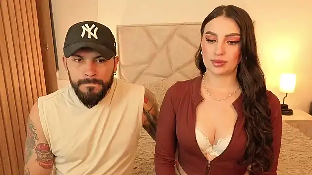 Snapshot of teseo_and_afroditha_ chatting on 12-18-25, 02:27 teseo and afroditha online show from 12-18-25, 02:27