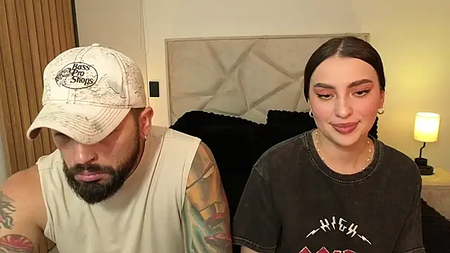 Snapshot of teseo_and_afroditha_ chatting on 02-22-26, 03:42 teseo and afroditha online show from 02-22-26, 03:42