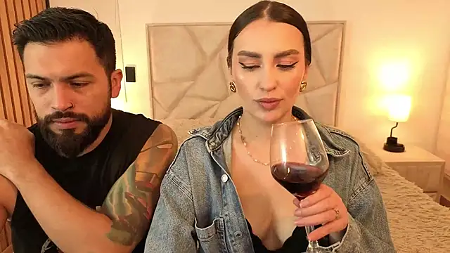 Snapshot of teseo_and_afroditha_ chatting on 12-02-25, 03:07 teseo and afroditha online show from 12-02-25, 03:07