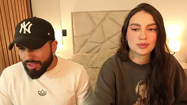 Snapshot of teseo_and_afroditha_ chatting on 12-23-25, 03:28 teseo and afroditha online show from 12-23-25, 03:28