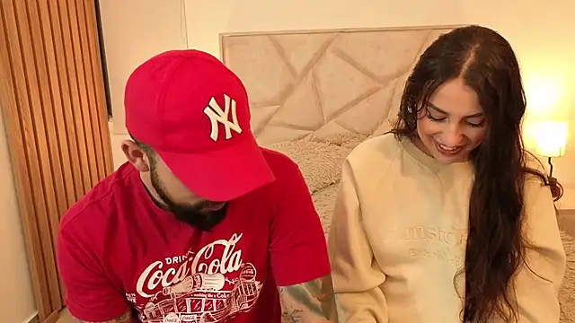 Snapshot of teseo_and_afroditha_ chatting on 11-30-25, 03:29 teseo and afroditha online show from 11-30-25, 03:29