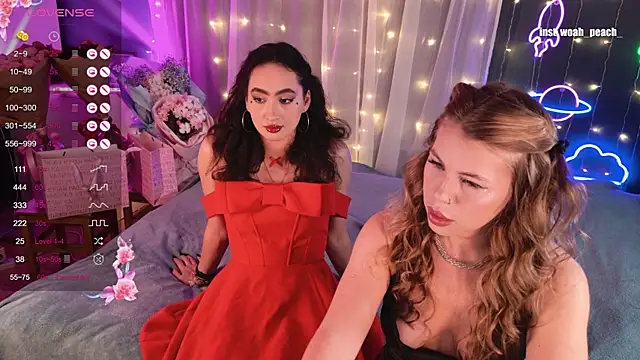 Snapshot of KristinaMoon chatting on 12-21-25, 01:35 KristinaMoon online show from 12-21-25, 01:35