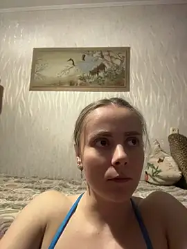 Snapshot of AlisaKissss chatting on 05-18-26, 07:07 AlisaKissss online show from 05-18-26, 07:07
