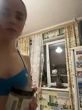 Snapshot of AlisaKissss chatting on 05-27-26, 06:26 AlisaKissss online show from 05-27-26, 06:26