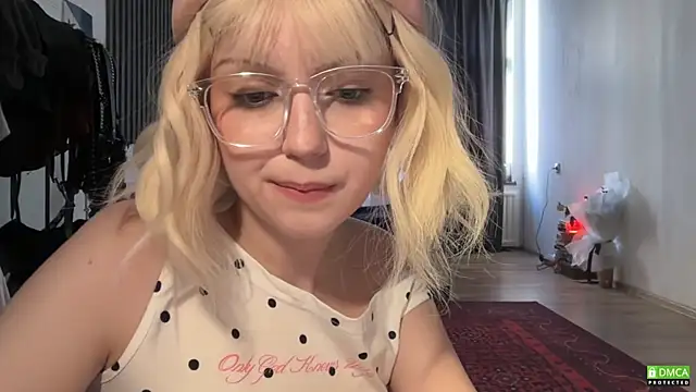 Snapshot of electric_babe chatting on 07-29-26, 02:49 electric babe online show from 07-29-26, 02:49
