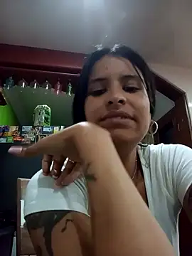 Snapshot of _elektrah chatting on 09-27-25, 11:33  elektrah online show from 09-27-25, 11:33