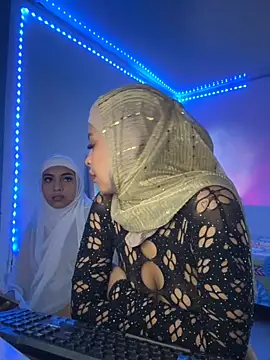 JannaNader12 online show from 11-13-25, 11:30