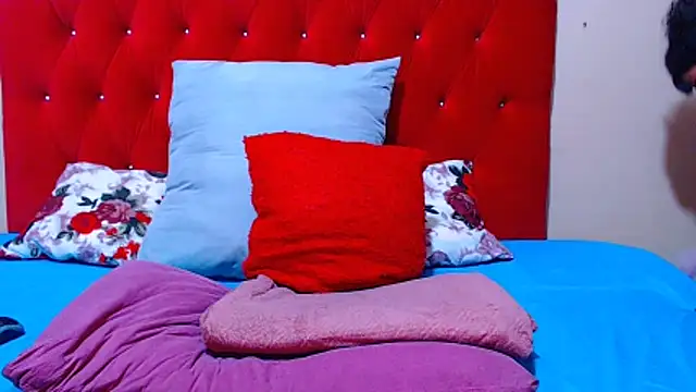 ebonycandy10 online show from 12-19-25, 06:21