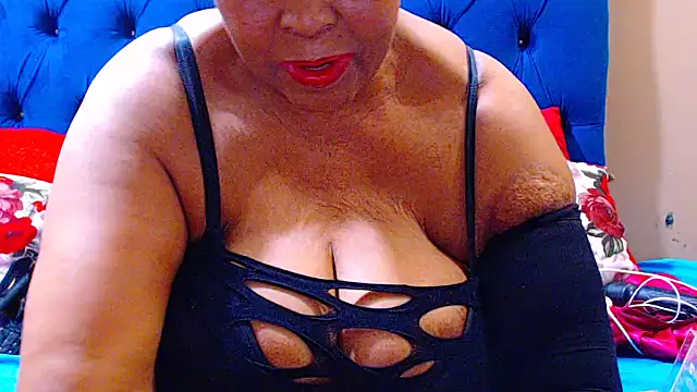 ebonycandy10 online show from 12-05-25, 04:55