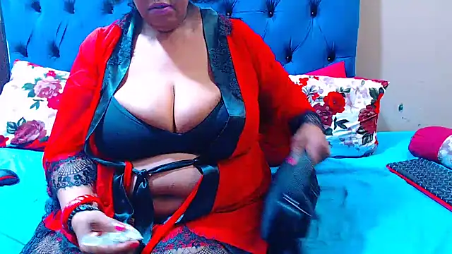 ebonycandy10 online show from 10-27-25, 05:03