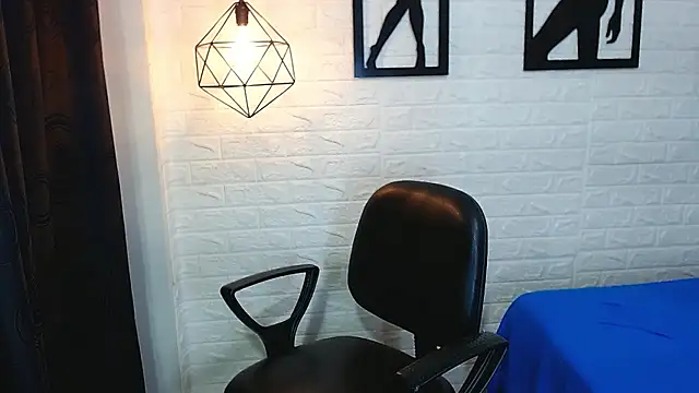 james scott18 online show from 12-04-24, 03:31