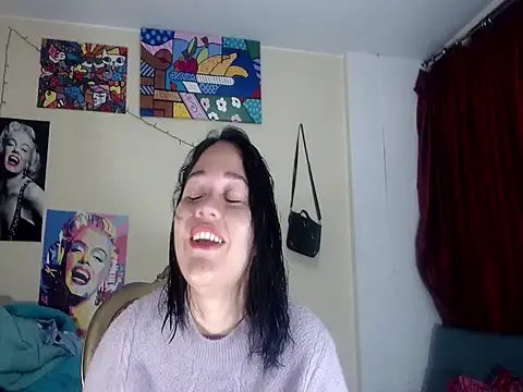 Snapshot of melissa4855 chatting on 01-06-26, 01:20 melissa4855 online show from 01-06-26, 01:20