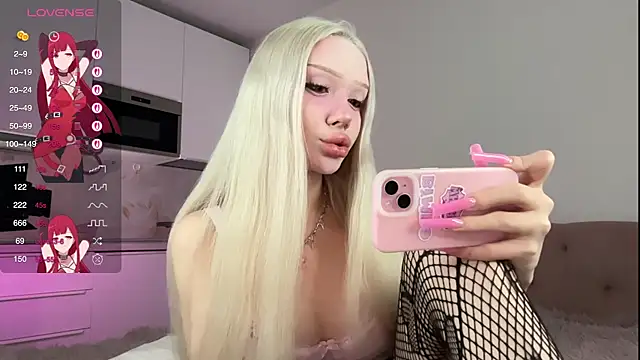 Snapshot of diaqua chatting on 10-24-25, 04:33 diaqua online show from 10-24-25, 04:33