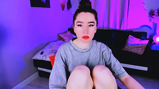Lily xBabe online show from 10-18-25, 09:00