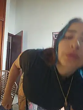 sweetcoralinee online show from 10-27-25, 02:40