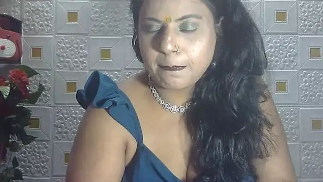 Sexy komolika online show from 03-10-25, 05:07
