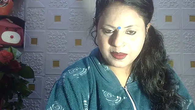 Sexy komolika online show from 02-18-25, 04:58