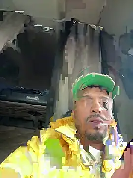 Snapshot of Danypapi chatting on 04-27-26, 12:47 Danypapi online show from 04-27-26, 12:47