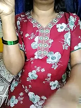 Snapshot of rashmikagowda chatting on 03-11-25, 01:01 rashmikagowda online show from 03-11-25, 01:01